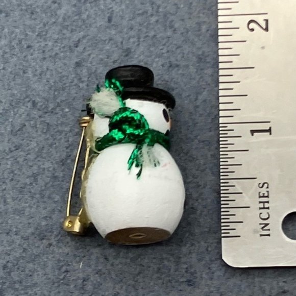 Christmas Pin Brooch Snowman Wood Bead Green Shiny Scarf Black Hat Rustic - Picture 5 of 7